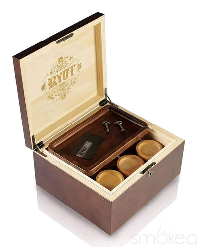 RYOT 11x10 LOCK-R Box