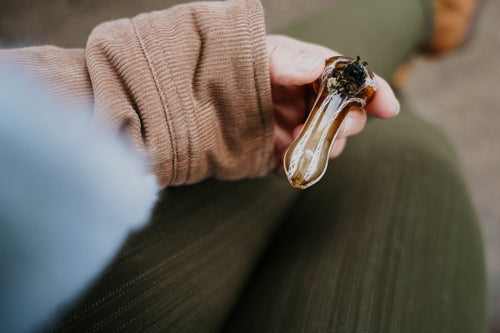 Why Hand Pipes Are the Most Convenient Way to Smoke