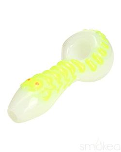 SMOKEA Glow in the Dark Scorpion Spoon Pipe White/Green